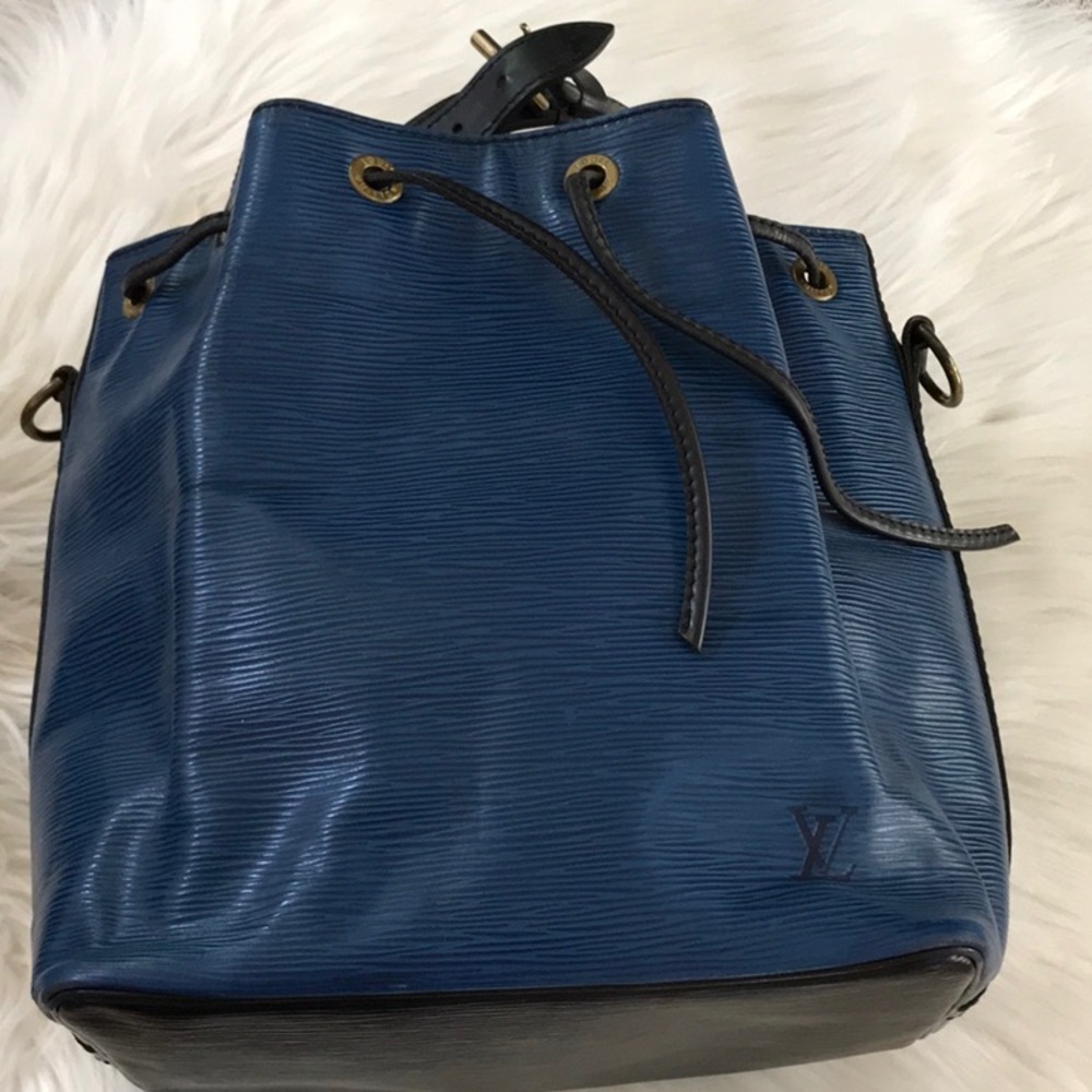 Authentic Louis Vuitton Noe - Picture 6 of 16